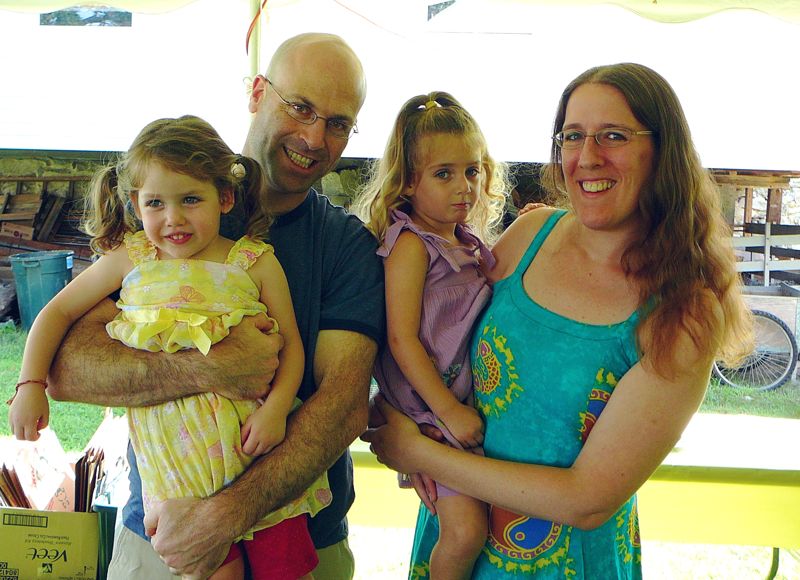 Savyon,Ofer,Sapir,Kate